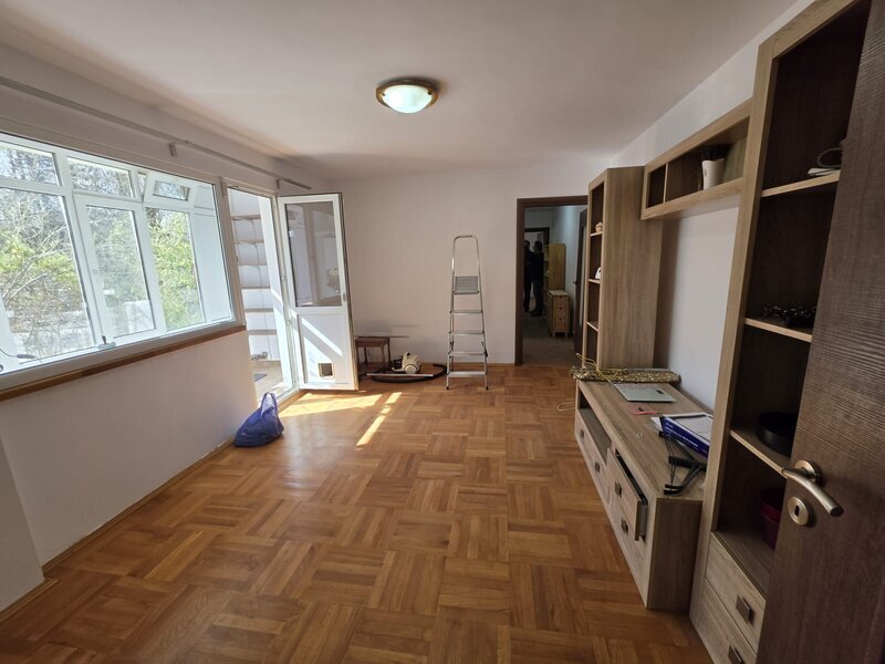 Titan- parcul Titanii- policlinica